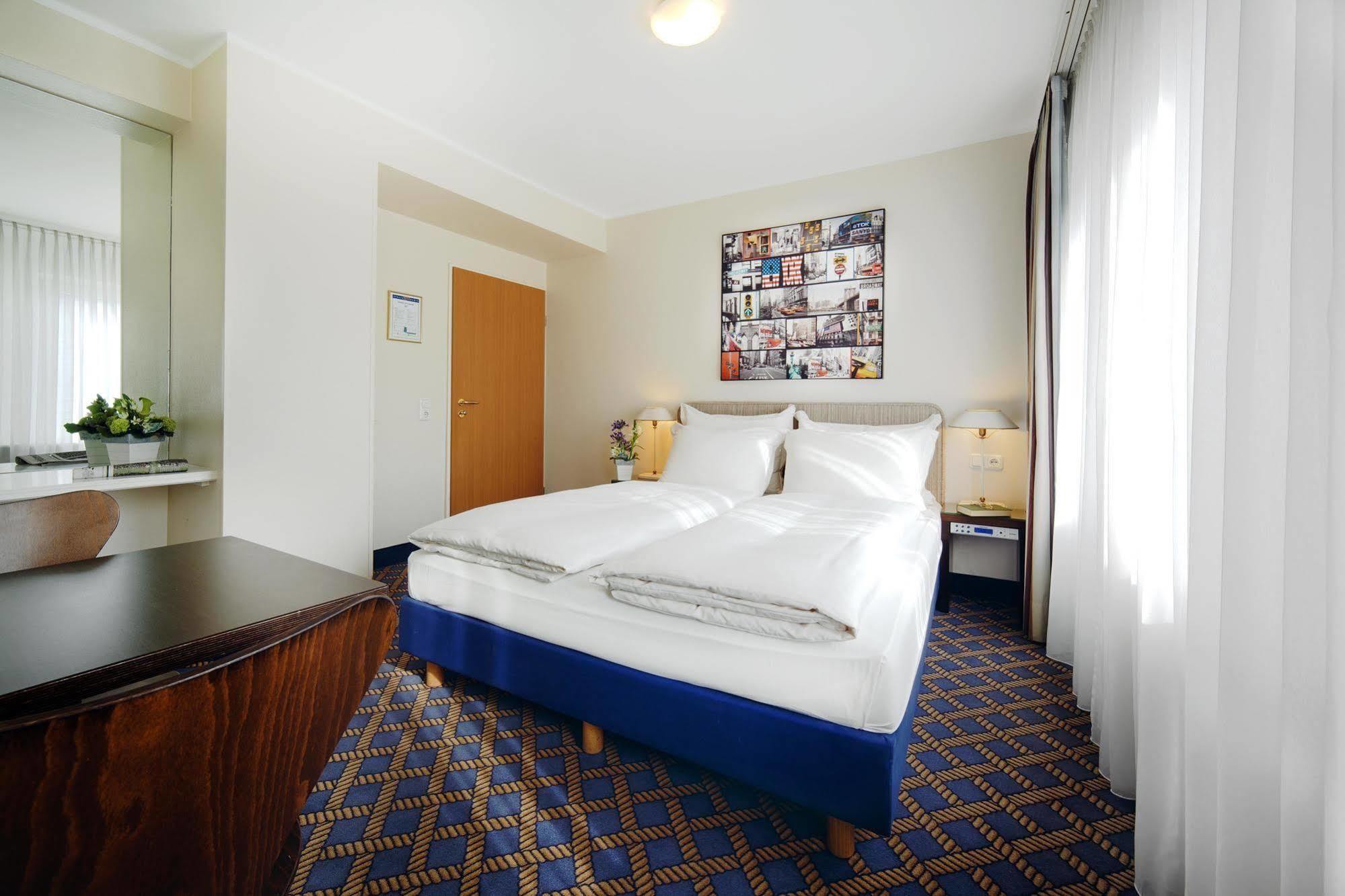 Hotel Stella Maris Hamburg Zewnętrze zdjęcie
